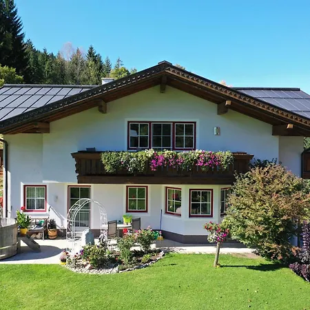 Matthiasgut - Tauernview S Apartmán *